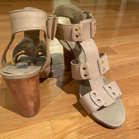 Steve Madden Nude 4-inch Sandal Heels - Size 10 - Picture 6 of 6